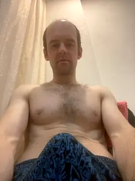 Snapshot of LynnAhNight chatting on 23, 10, 2025 LynnAhNight online show from 23, 10, 2025