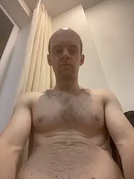 Snapshot of LynnAhNight chatting on 12, 11, 2025 LynnAhNight online show from 12, 11, 2025