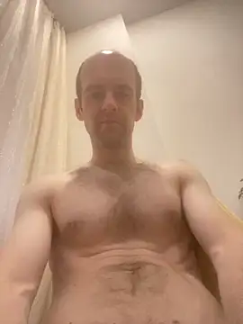 Snapshot of LynnAhNight chatting on 2, 10, 2025 LynnAhNight online show from 2, 10, 2025