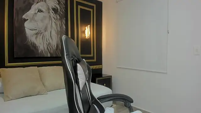 tiffanny doll  online show from 12, 3, 2026