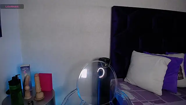 Snapshot of GochitaWild chatting on 10, 9, 2025 GochitaWild online show from 10, 9, 2025