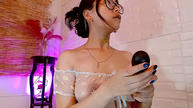 Luna 7 777 online show from 14, 11, 2025