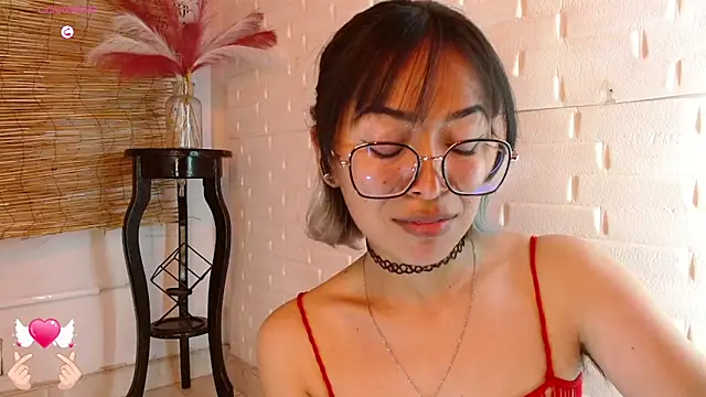 Luna 7 777 online show from 25, 2, 2026