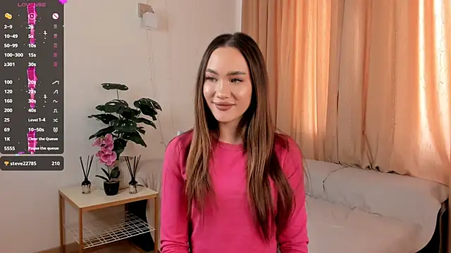 ElwineDevon online show from 6, 3, 2025