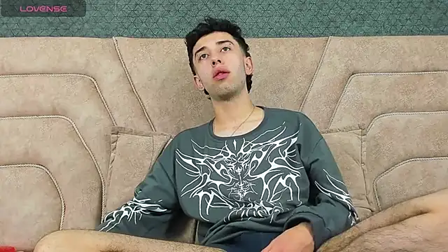 Snapshot of erickblaze_wm chatting on 4, 4, 2026 erickblaze wm online show from 4, 4, 2026