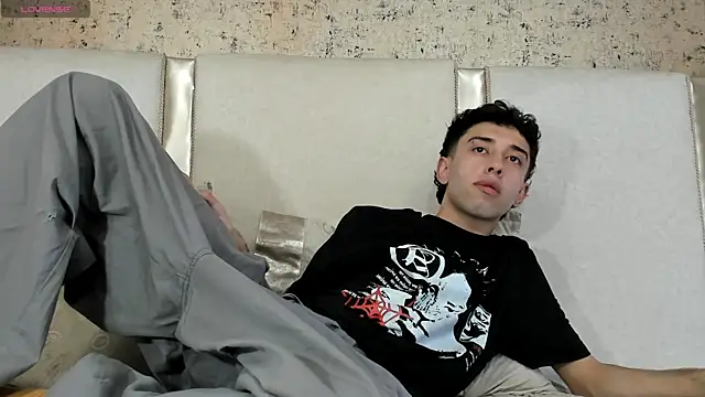 Snapshot of erickblaze_wm chatting on 24, 2, 2025 erickblaze wm online show from 24, 2, 2025