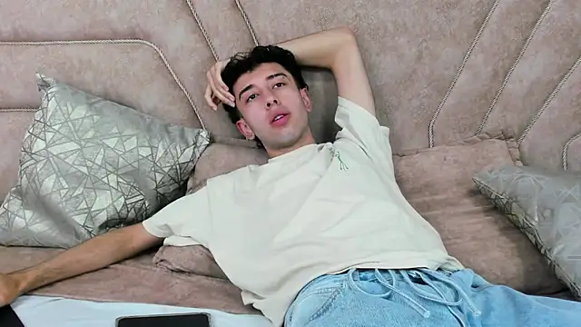 Snapshot of erickblaze_wm chatting on 3, 3, 2025 erickblaze wm online show from 3, 3, 2025