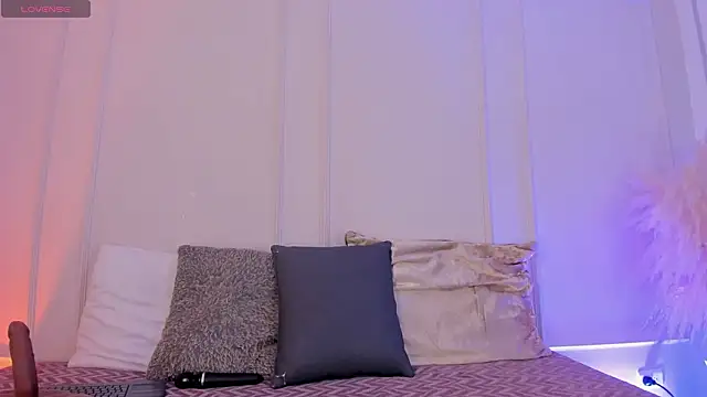 Arianasweeet online show from 12, 3, 2026