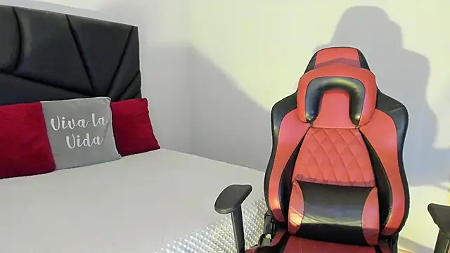 jessi lemuss online show from 22, 9, 2025