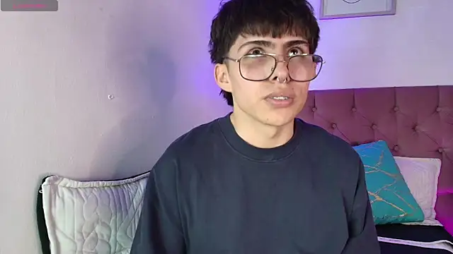 PepperTwink online show from 13, 10, 2025