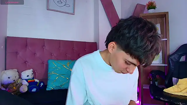 PepperTwink online show from 24, 9, 2025