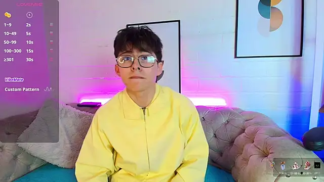 PepperTwink online show from 9, 3, 2025