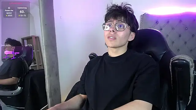 PepperTwink online show from 16, 9, 2025