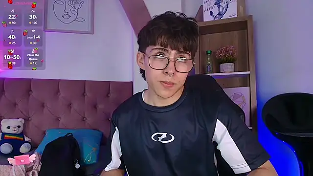 PepperTwink online show from 28, 11, 2025