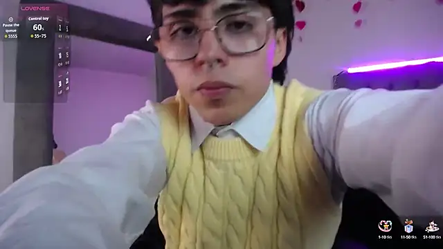 PepperTwink online show from 18, 9, 2025