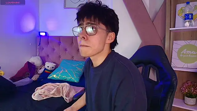 PepperTwink online show from 2, 10, 2025