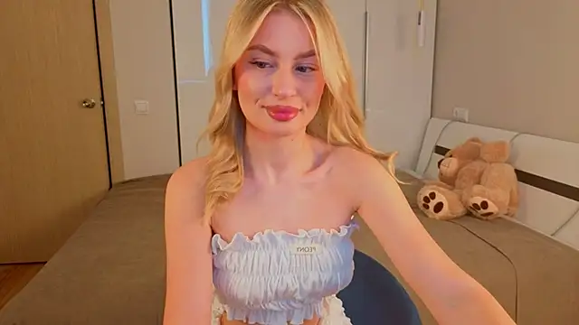 AnitaLamb online show from 13, 10, 2025