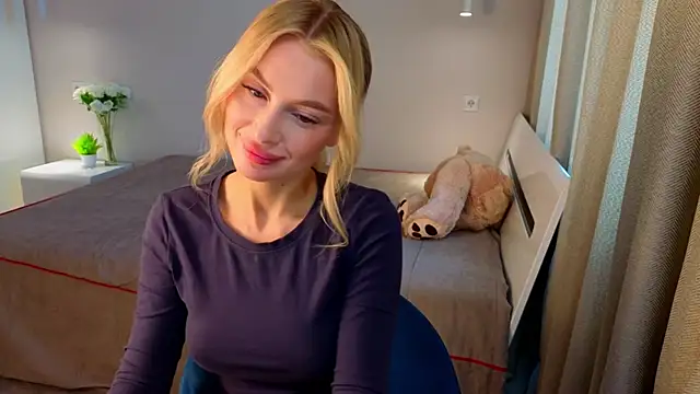 AnitaLamb online show from 23, 9, 2025