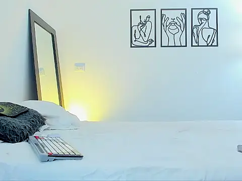 andrea cherryy online show from 12, 3, 2026