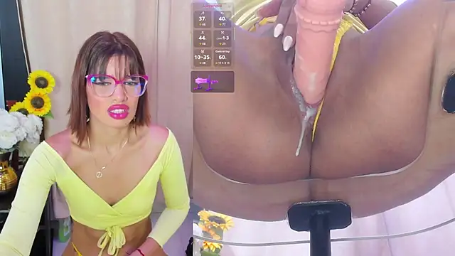 PamelaAddams  online show from 6, 11, 2025