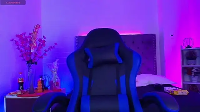 Nikkenyx online show from 13, 3, 2026