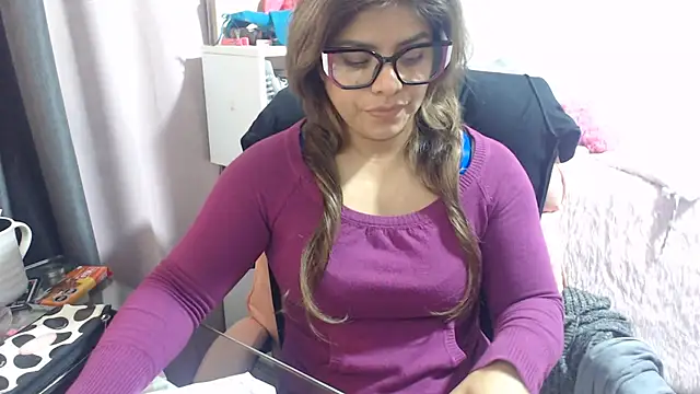 Snapshot of KatteAngelLat chatting on 10, 7, 2026 KatteAngelLat online show from 10, 7, 2026