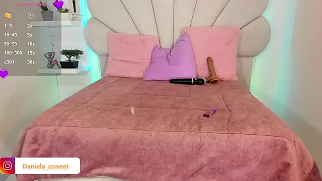 Danielaangelina online show from 3, 4, 2026