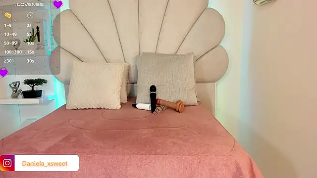 Danielaangelina online show from 17, 12, 2025