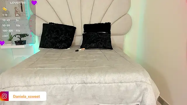 Danielaangelina online show from 19, 10, 2025