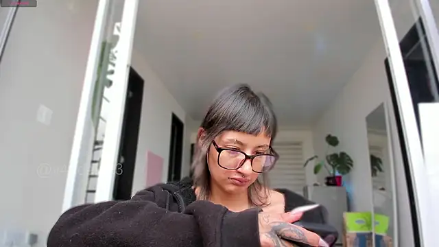 ggor4w33 online show from 10, 2, 2026