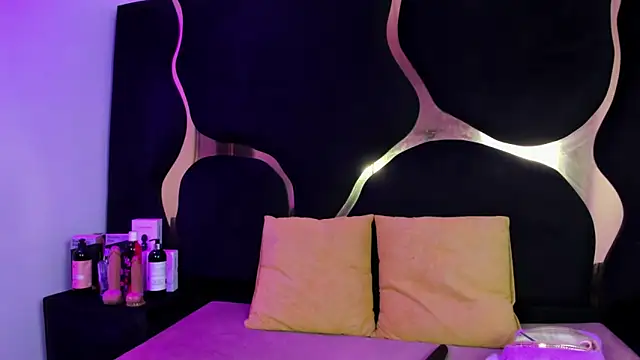 ZoeWan69 online show from 15, 10, 2025