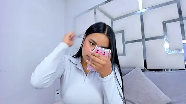 ZoeWan69 online show from 1, 11, 2025