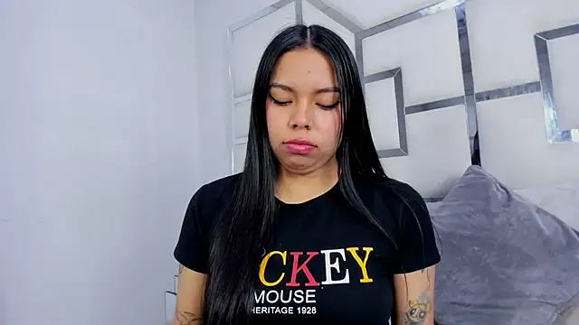 ZoeWan69 online show from 29, 9, 2025