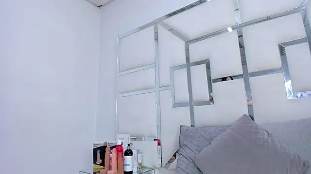 ZoeWan69 online show from 20, 12, 2025