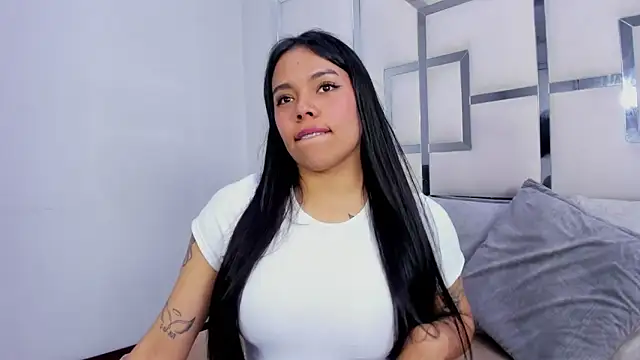 ZoeWan69 online show from 19, 9, 2025