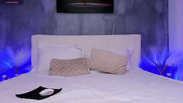 Ivy Ann online show from 15, 3, 2025