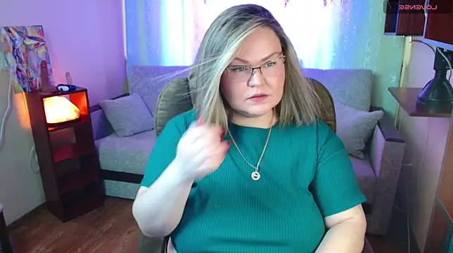 Vivien  wet online show from 17, 3, 2025