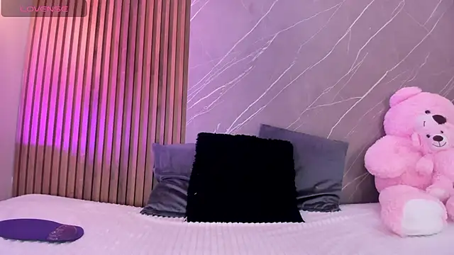 Snapshot of ariana_jhonson1 chatting on 16, 10, 2025 ariana jhonson1 online show from 16, 10, 2025