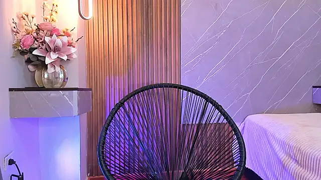 Snapshot of ariana_jhonson1 chatting on 10, 3, 2025 ariana jhonson1 online show from 10, 3, 2025