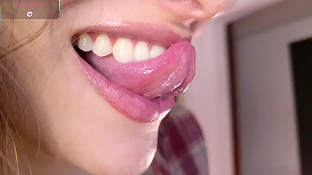 Snapshot of yourdream_6 chatting on 10, 1, 2026 yourdream 6 online show from 10, 1, 2026