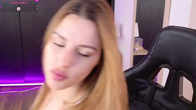 Snapshot of yourdream_6 chatting on 24, 2, 2026 yourdream 6 online show from 24, 2, 2026