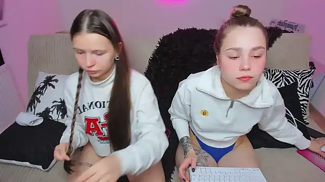 YourMegan online show from 8, 9, 2025