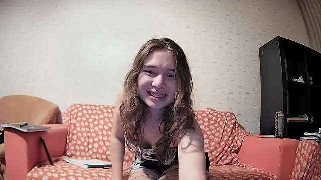 girliemilk online show from 13, 2, 2025