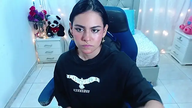 Snapshot of veronica_luar chatting on 13, 3, 2025 veronica luar online show from 13, 3, 2025