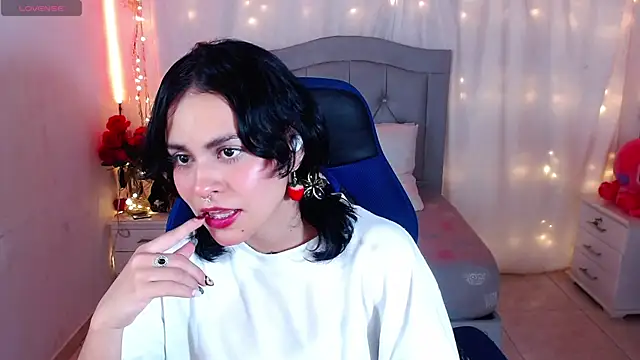 Snapshot of veronica_luar chatting on 1, 3, 2025 veronica luar online show from 1, 3, 2025