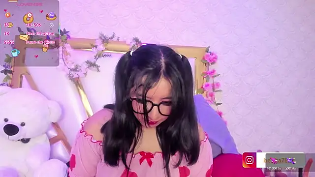 BeccaMathew online show from 29, 10, 2025