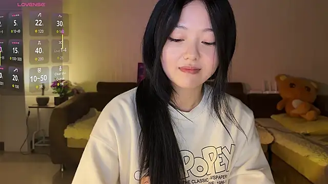 nanaliu6 online show from 2, 10, 2025