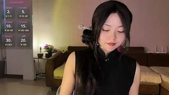 nanaliu6 online show from 6, 10, 2025