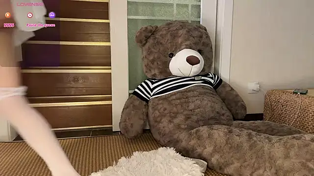 nanaliu6 online show from 15, 11, 2025