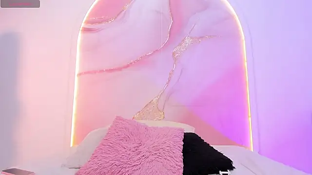 Snapshot of Sofii_Lopezz chatting on 28, 10, 2025 Sofii Lopezz online show from 28, 10, 2025